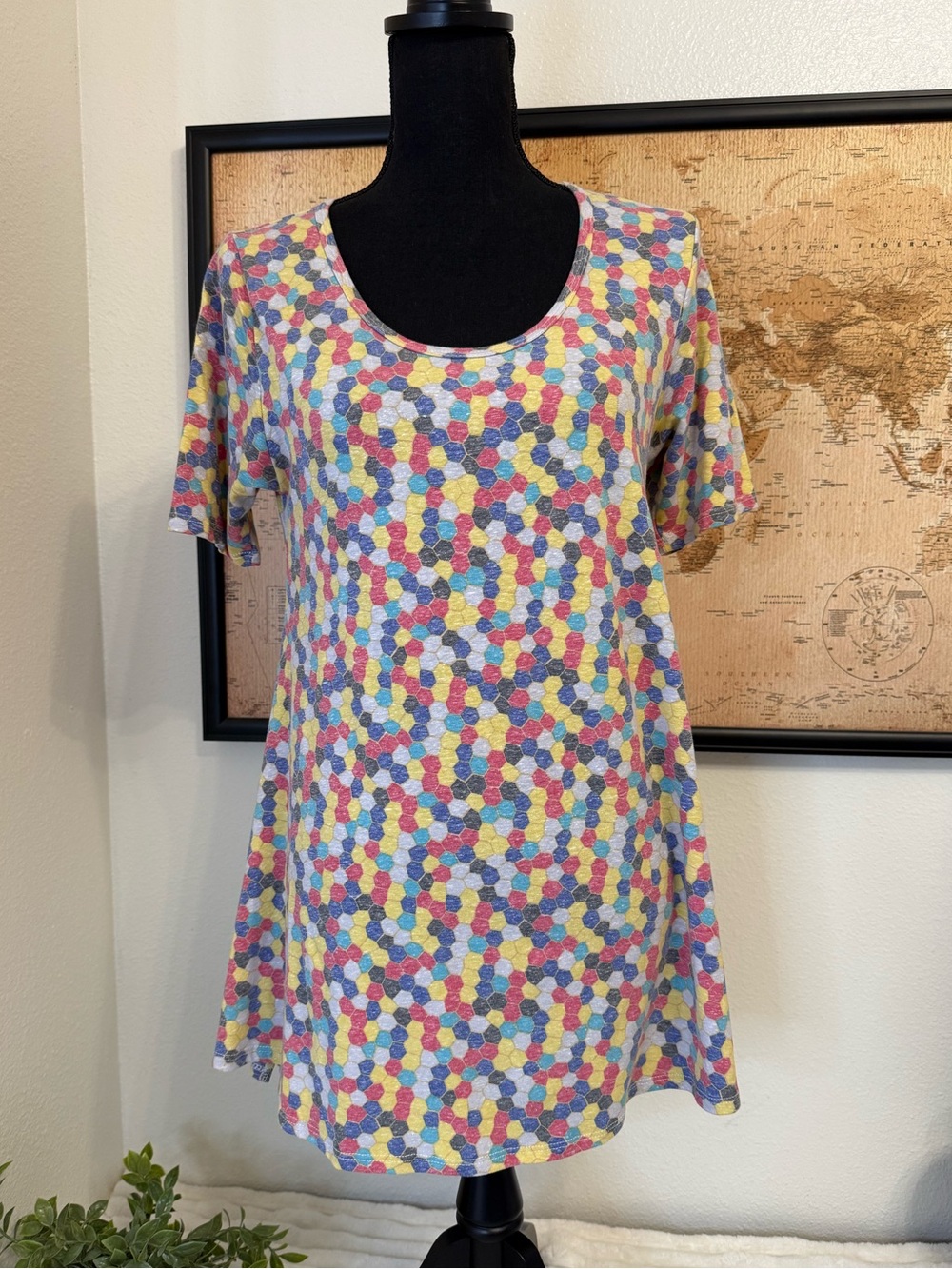 Lularoe Perfect T tee size small
